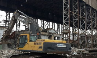Демонтаж ангаров в Северодвинске под ключ - стоимость от 1556 руб. | 2Землекопа-Свр