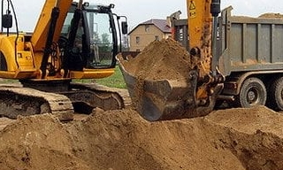 Выкопать яму экскаватором в Северодвинске от 934 руб. - 2Землекопа-Свр